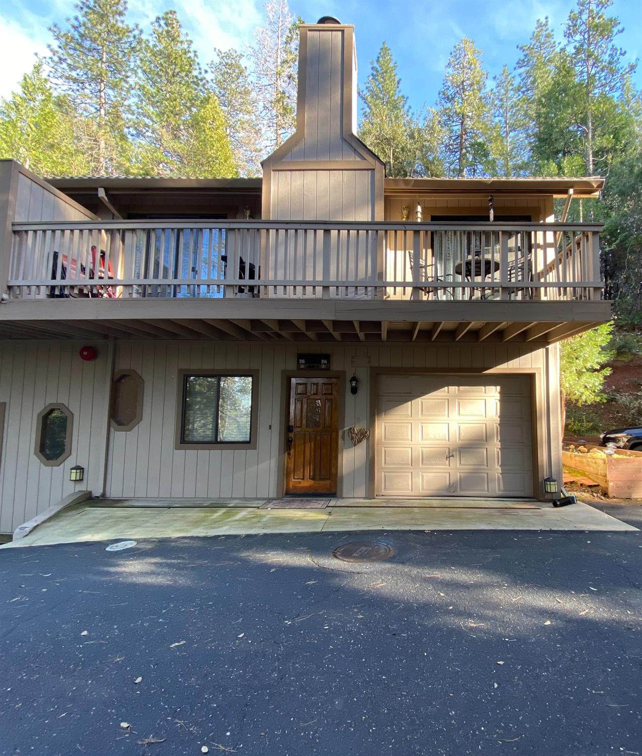 196 Snowberry Court - Photo 1