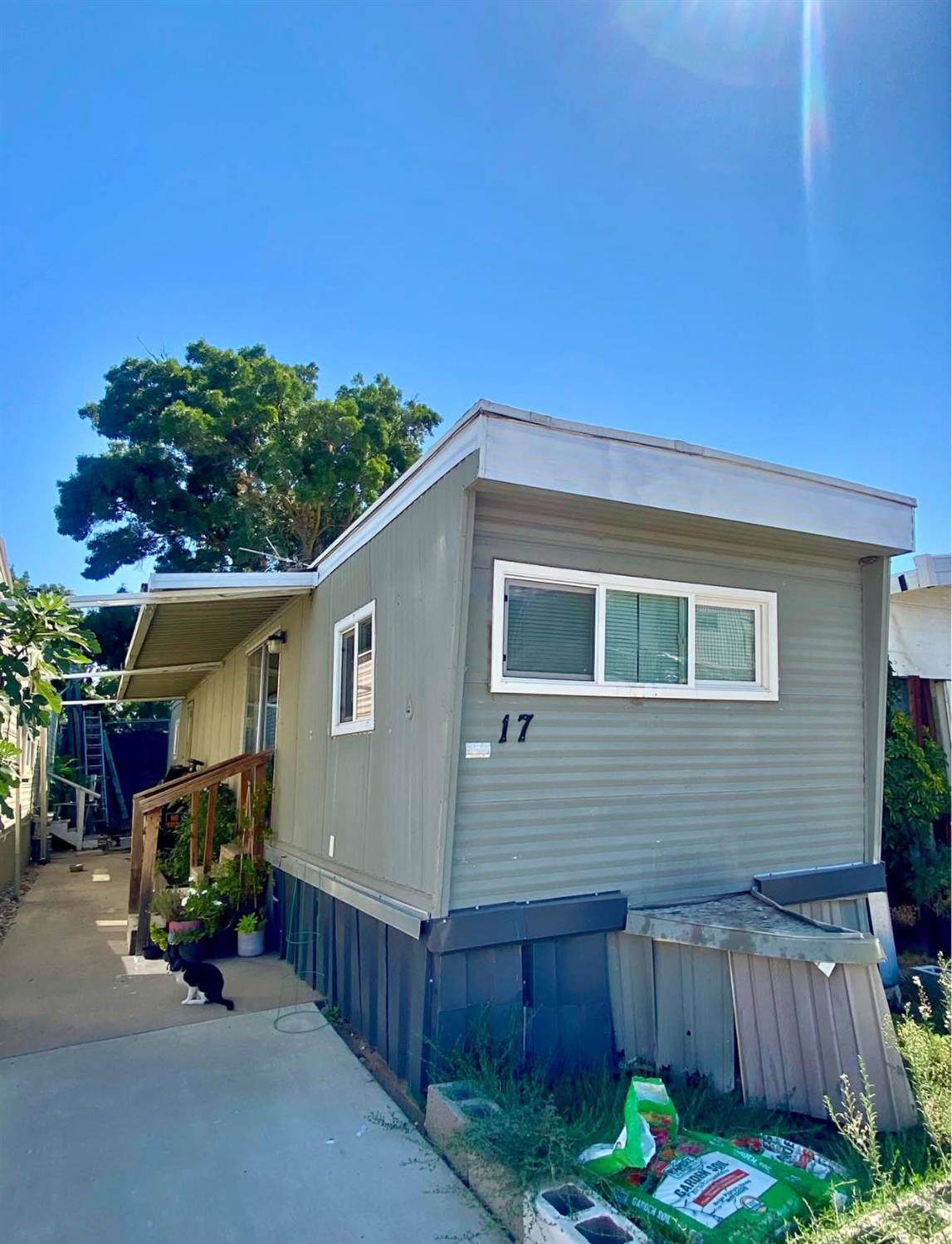 3632 N 9th - Photo 1