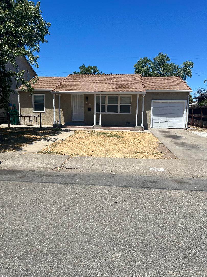 423 Churchill Street - Photo 1