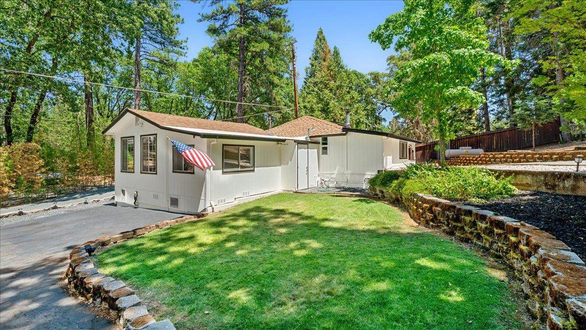 1035 Grange Road - Photo 1