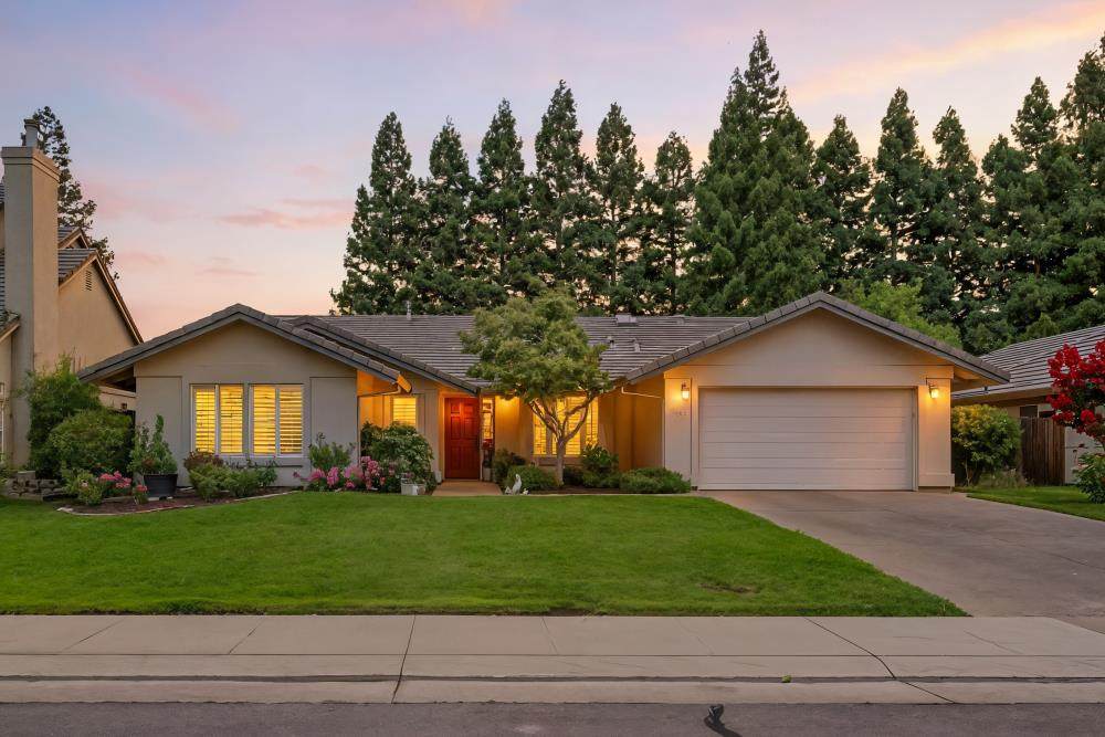 9184 Quail Cove Drive - Photo 1