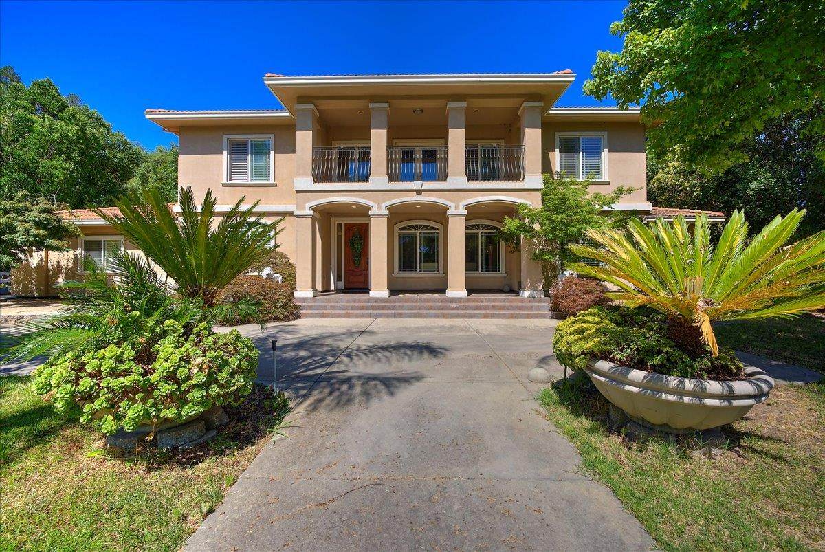 7121 Almond Avenue - Photo 1