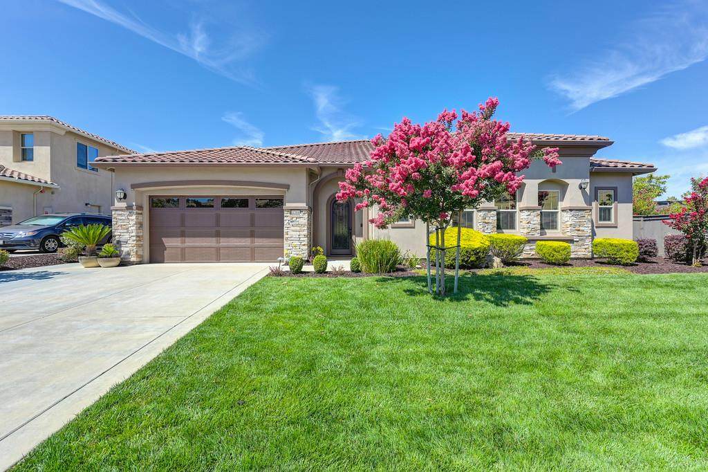 1704 Brandywood Way - Photo 1