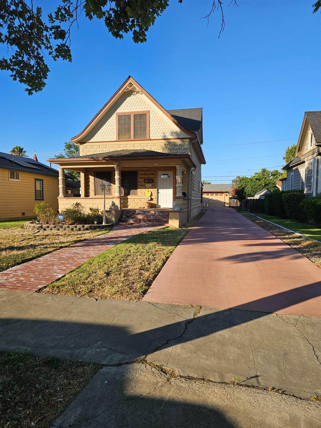 411 J Street - Photo 1