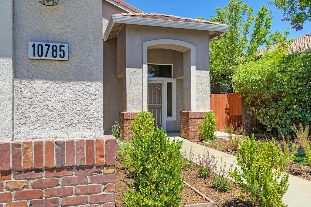 https://bt-photos.global.ssl.fastly.net/sacramento/orig_boomver_1_560903296-2.jpg