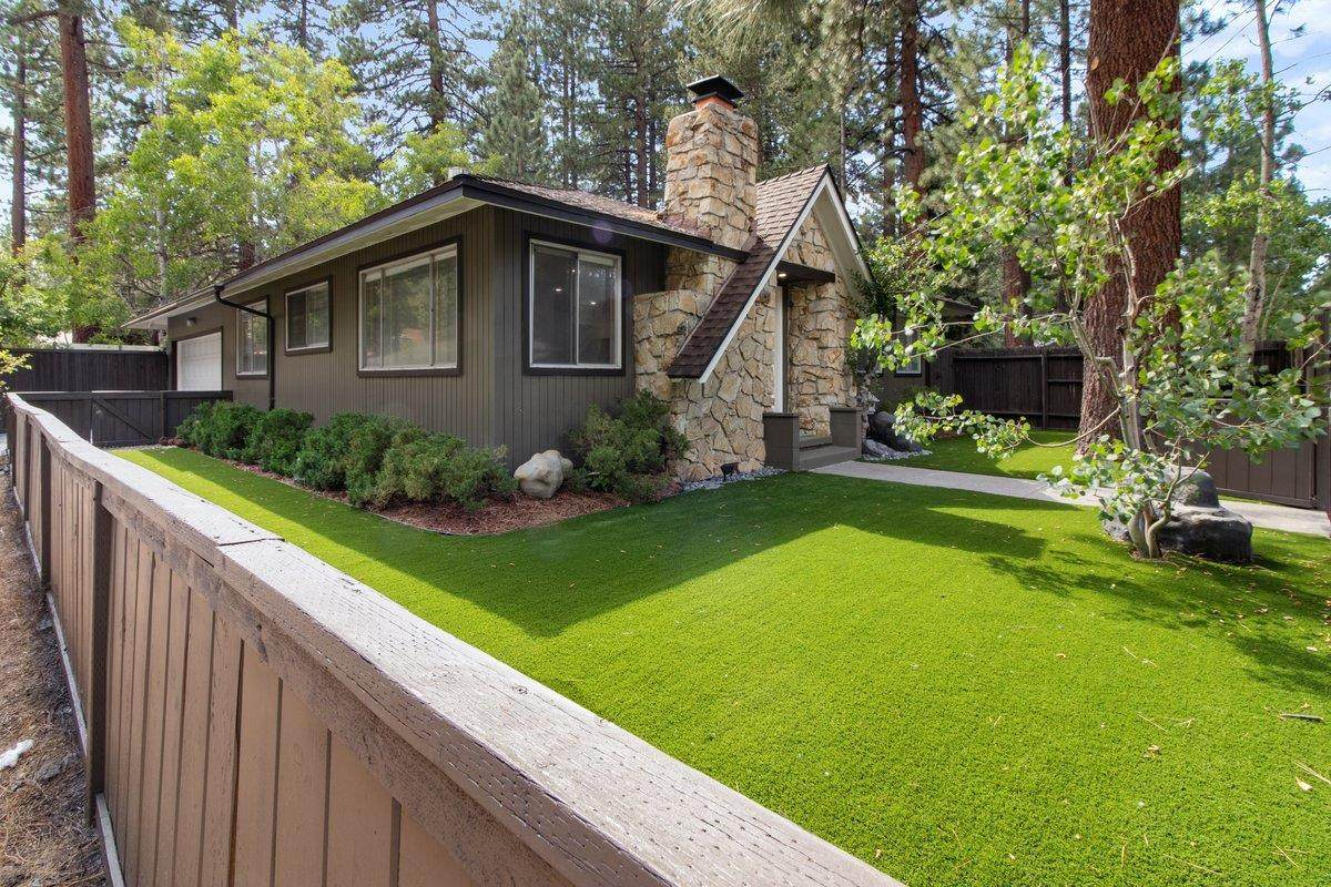 1190 Reno Avenue - Photo 1