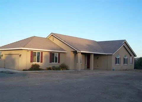 444 Saddle Ridge - Photo 1