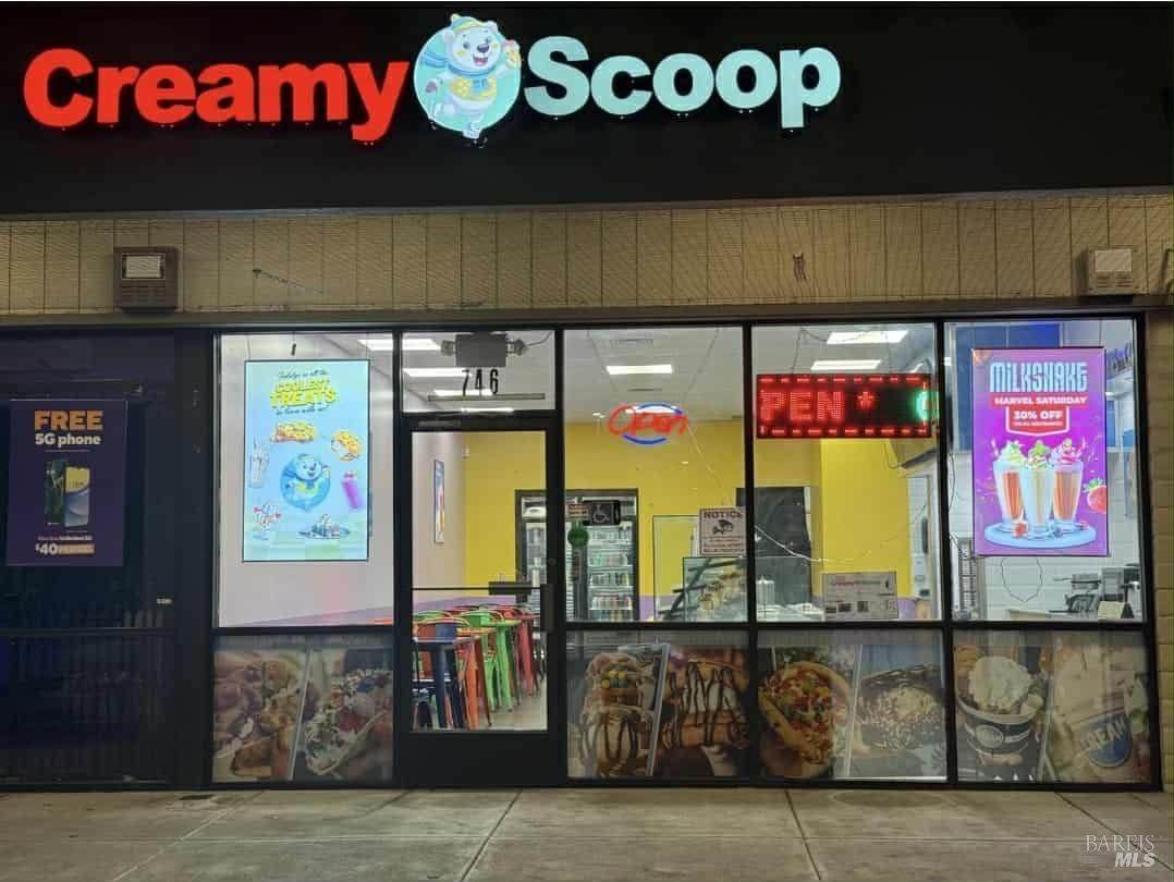 746 Admiral Callaghan Lane - Photo 1