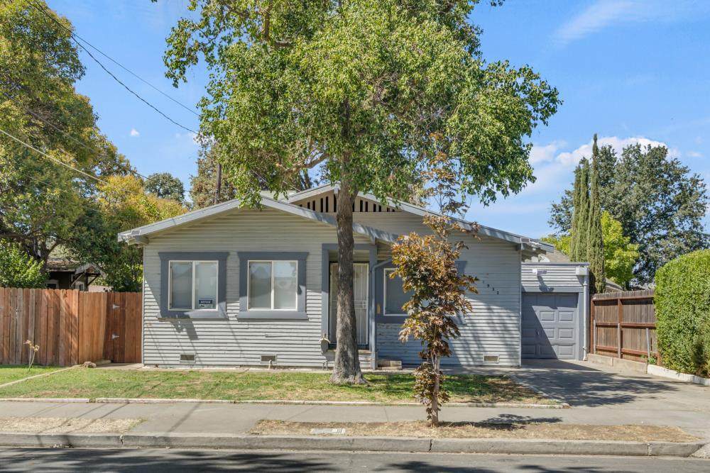 1933 El Monte Avenue - Photo 1