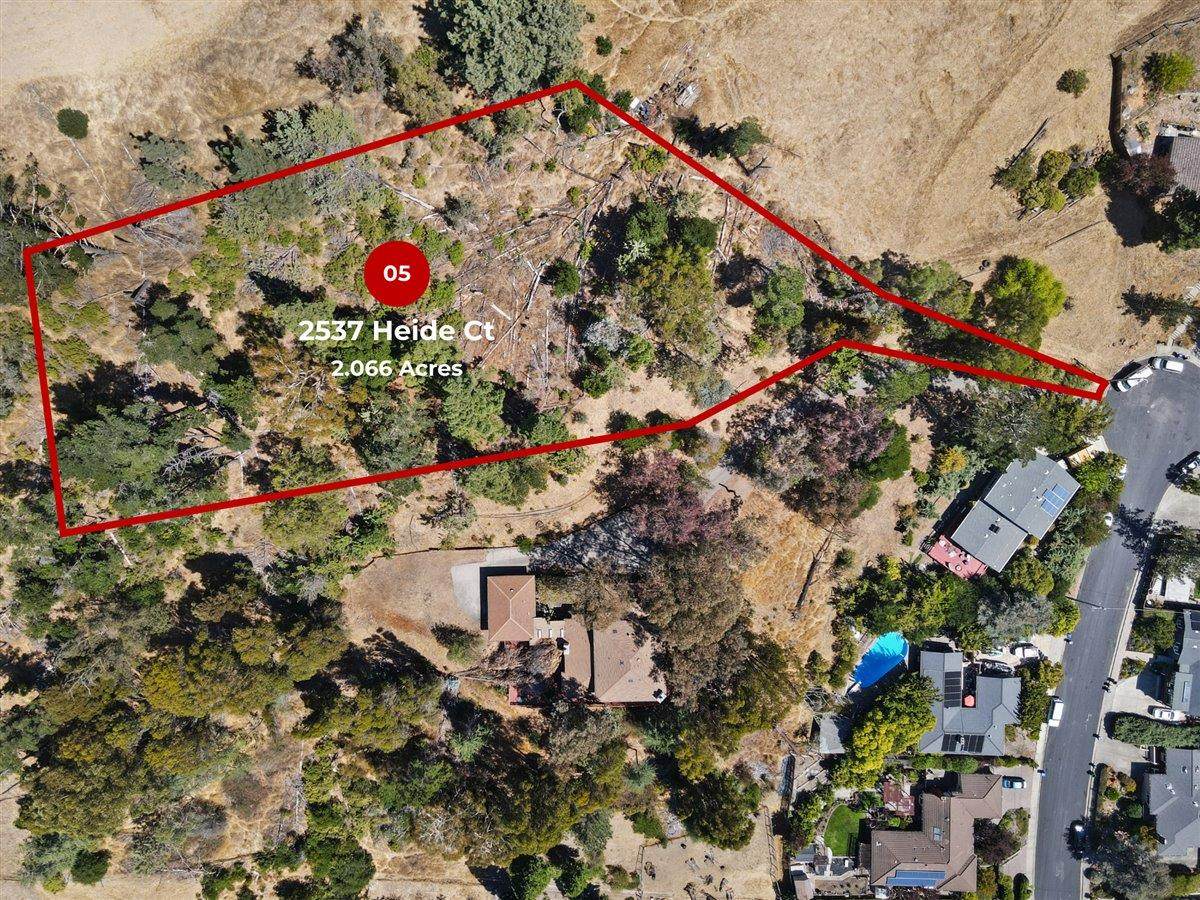 2537 Heide Court - Photo 1
