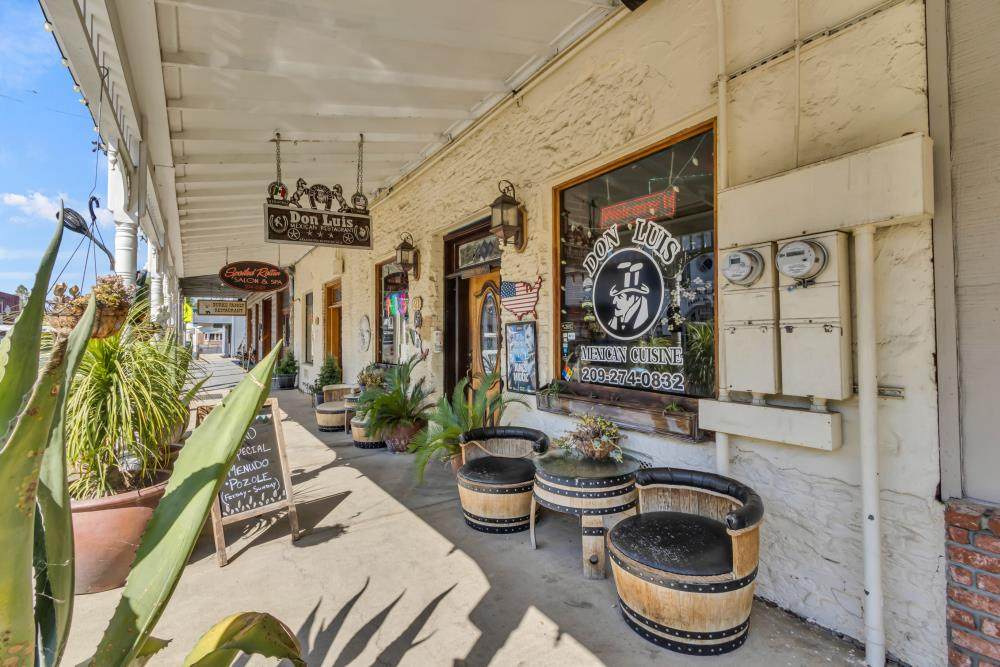 23 Main Street - Photo 1