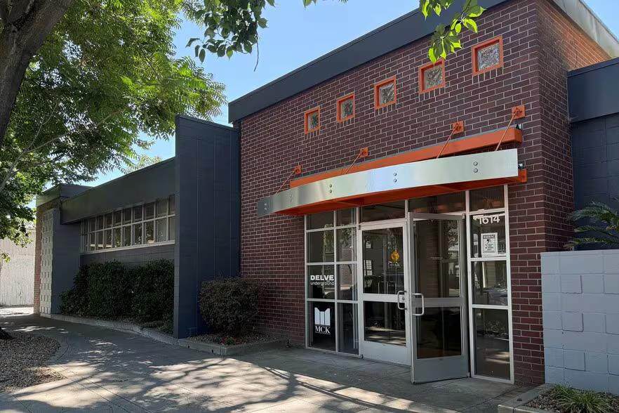 1614 19th Street - Photo 1