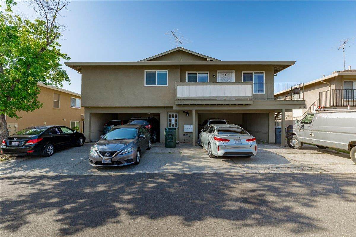 11570 Garnet Way - Photo 1