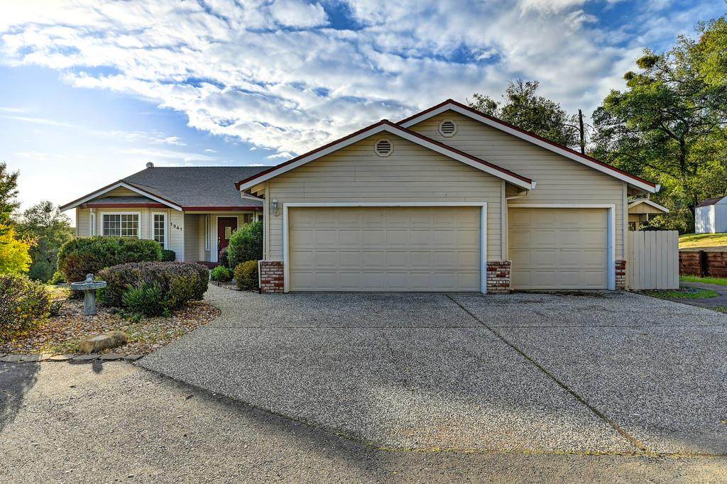 1341 Golf Way - Photo 1