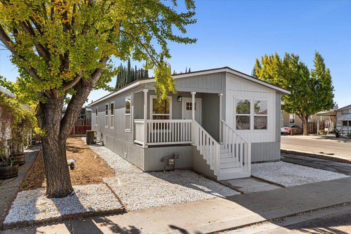 2128 Barrington Lane - Photo 1