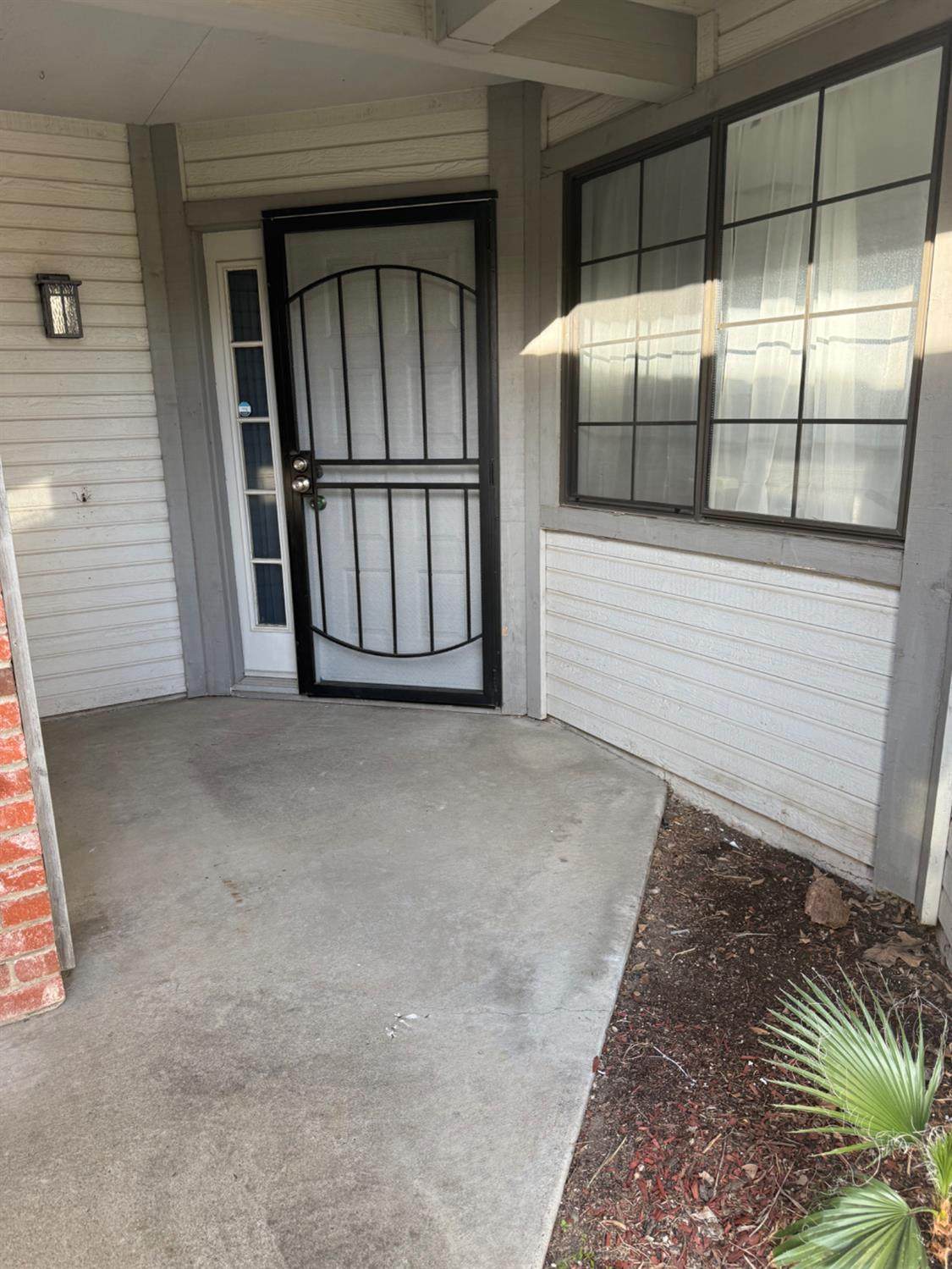 3927 Galbrath Dr - Photo 1