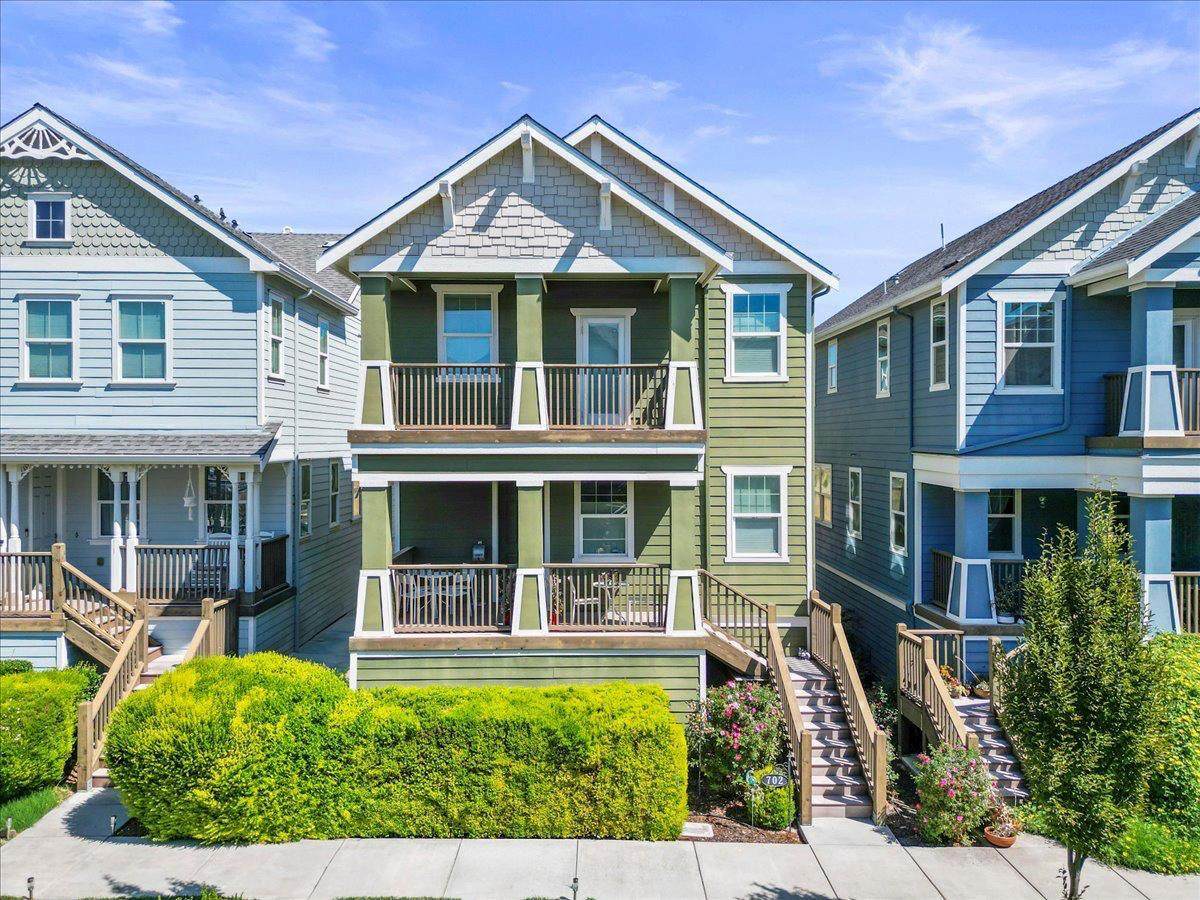 702 Anne Marie Way - Photo 1