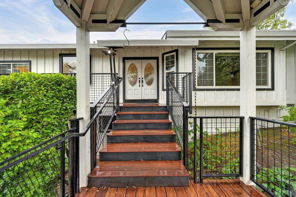 8520 Nob Hill Lane - Photo 1