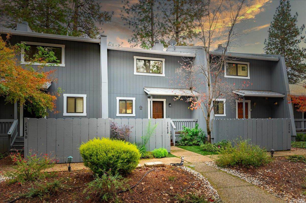 15428 Kingsbury Circle - Photo 1