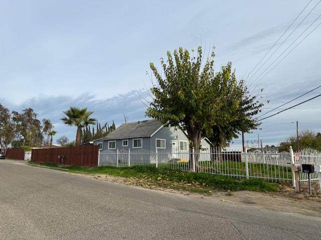 16286 Letteau Avenue - Photo 1