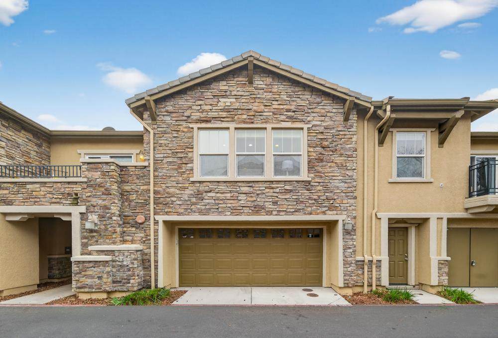 3301 North Park Drive - Photo 1