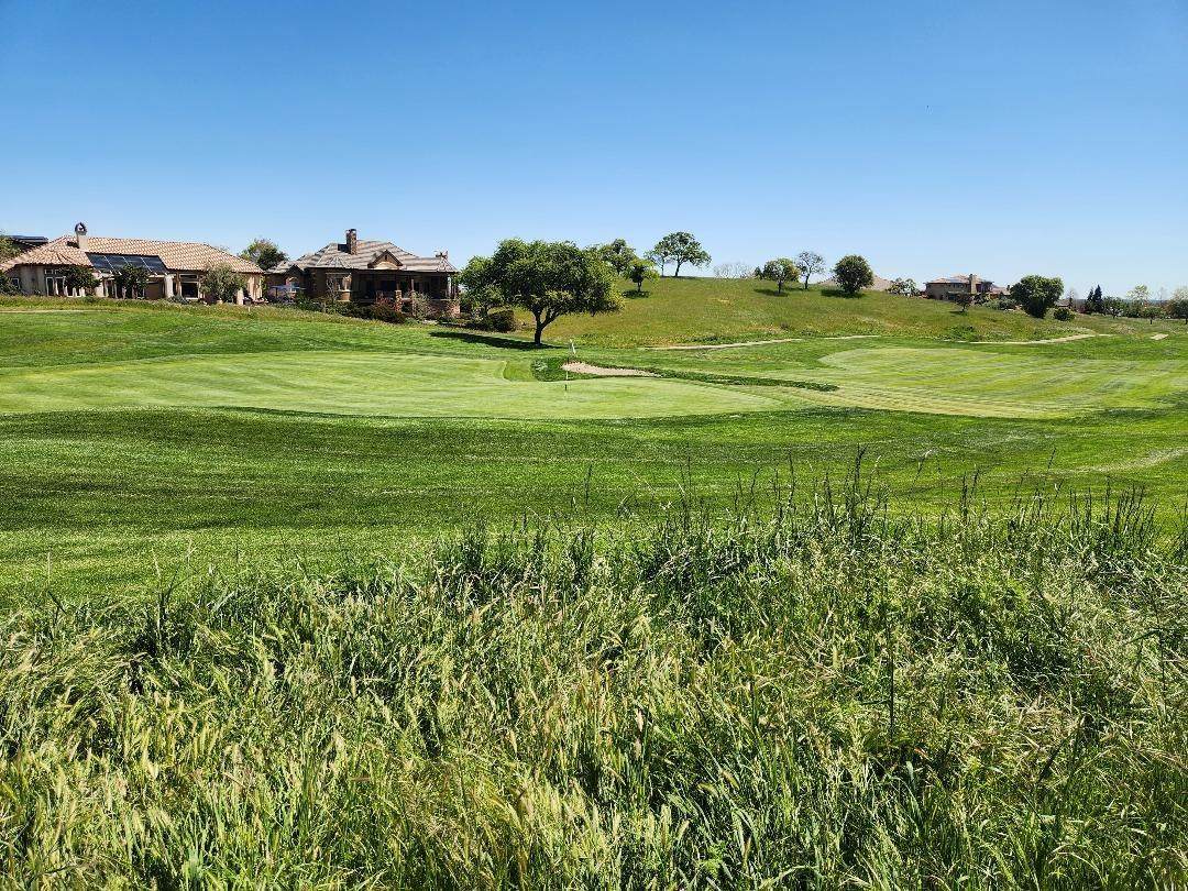 810 Hawkridge Road - Photo 1