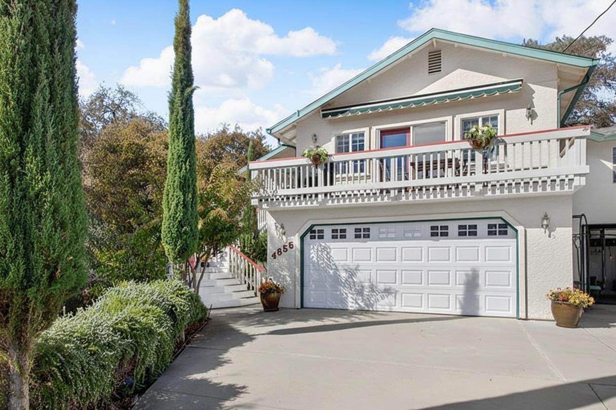 4856 Kiva Dr - Photo 1