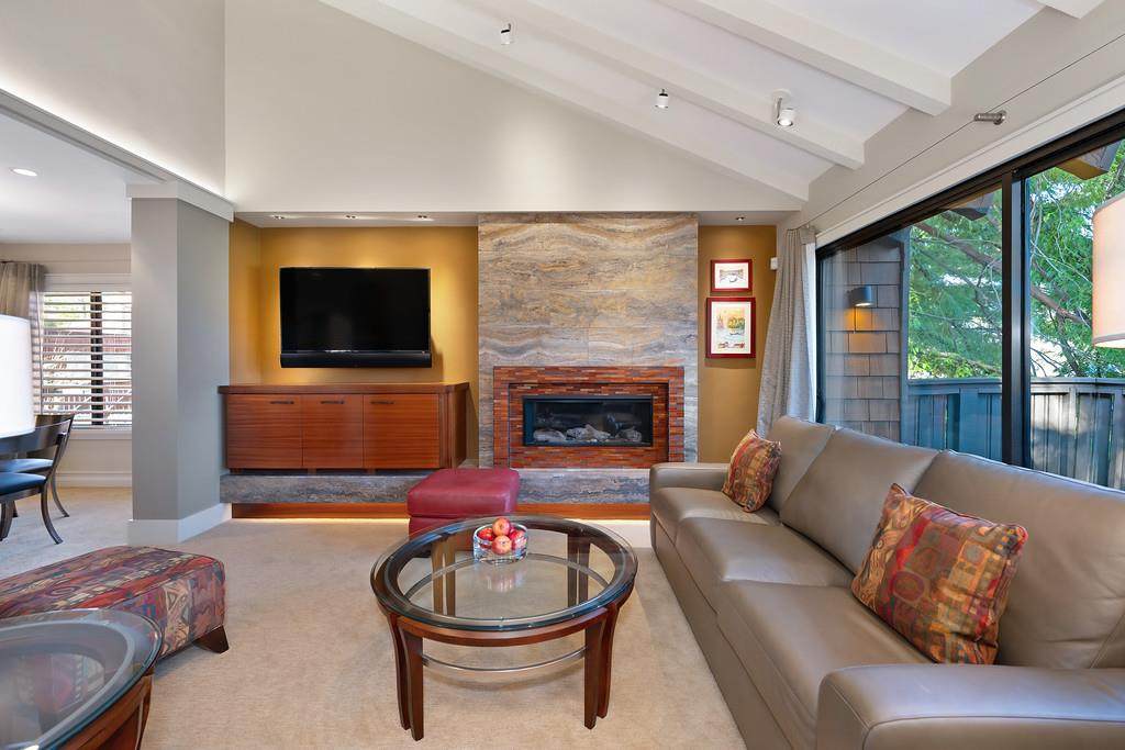 796 Woodside Lane East - Photo 1