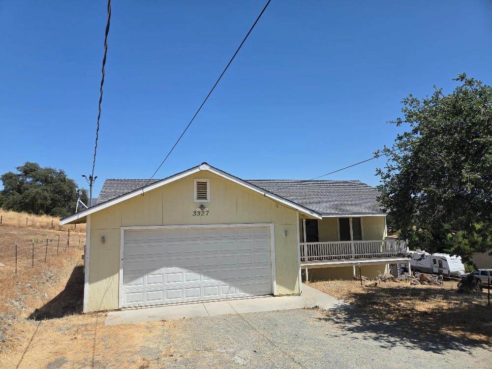 3327 Hartvickson Lane - Photo 1