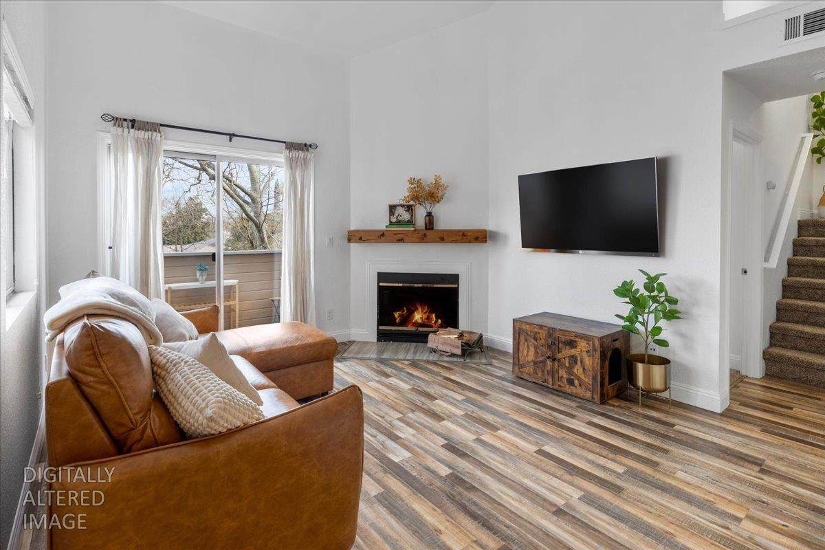 1019 Dornajo Way - Photo 1