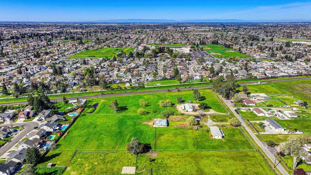 https://bt-photos.global.ssl.fastly.net/sacramento/orig_boomver_1_561045114-2.jpg