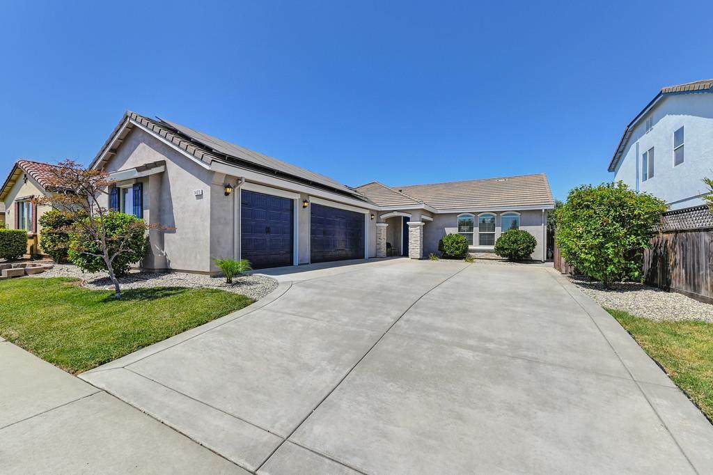 1423 High Noon Drive - Photo 1