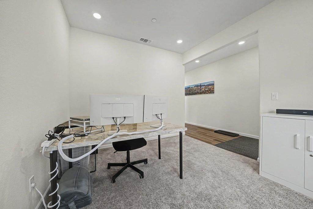 https://bt-photos.global.ssl.fastly.net/sacramento/orig_boomver_1_561052951-2.jpg