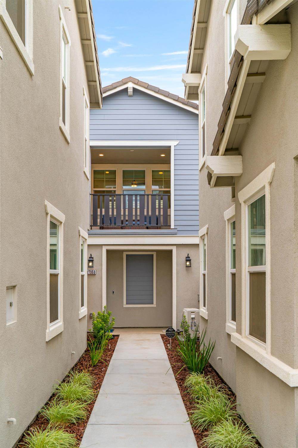 https://bt-photos.global.ssl.fastly.net/sacramento/1280_boomver_1_561054334-2.jpg