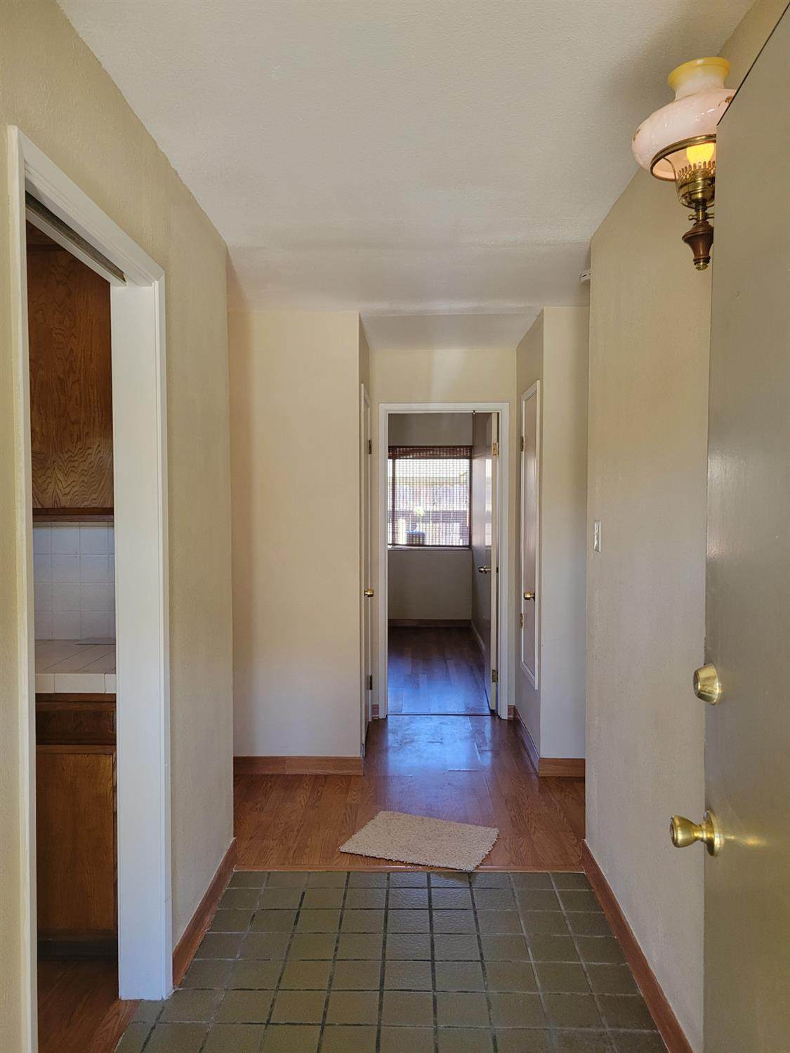 https://bt-photos.global.ssl.fastly.net/sacramento/orig_boomver_1_561057747-2.jpg
