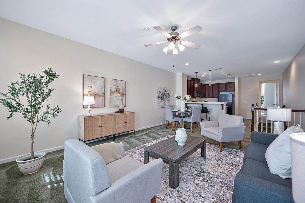 1606 Hudson Circle - Photo 1