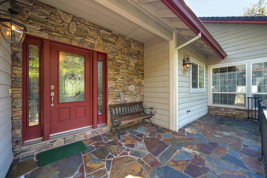 https://bt-photos.global.ssl.fastly.net/sacramento/orig_boomver_1_561058720-2.jpg