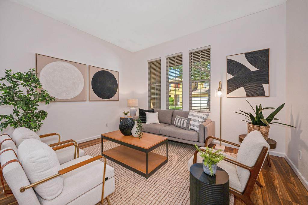 310 Unity Circle - Photo 1