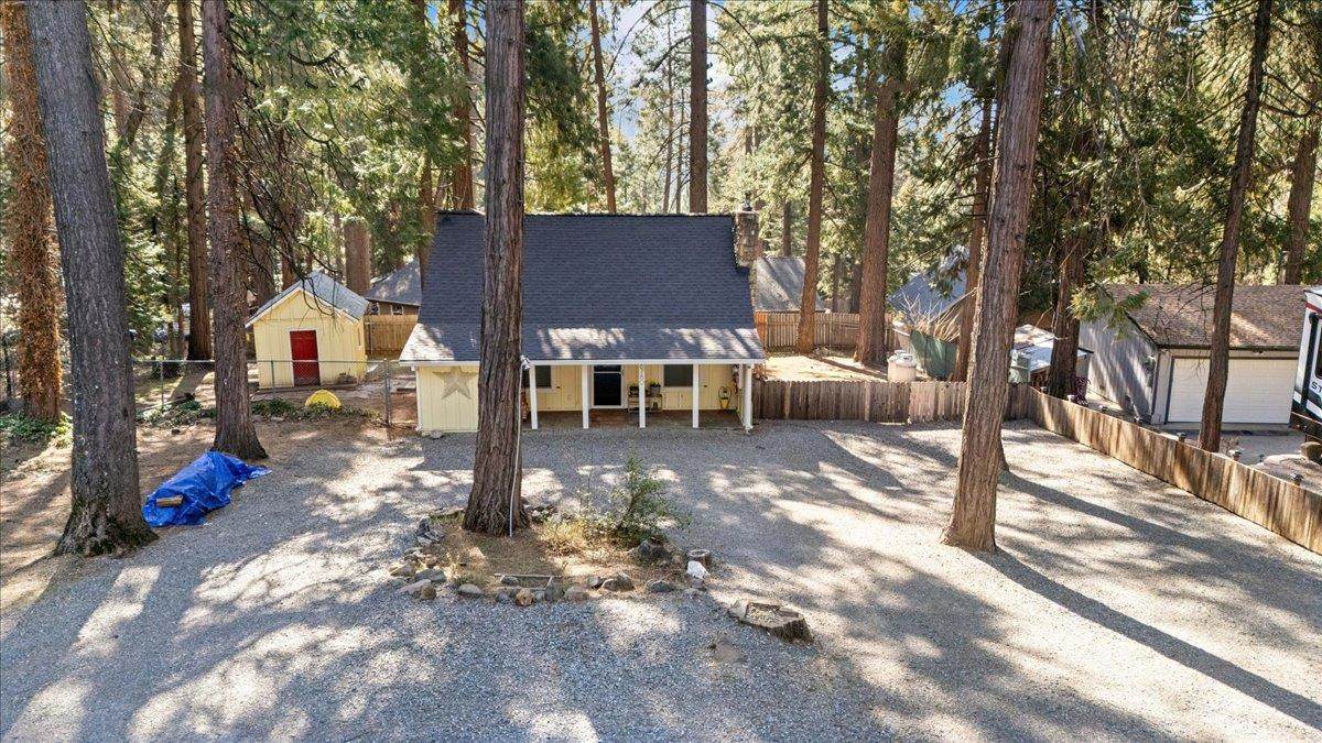 6780 Ridgeway Drive - Photo 1