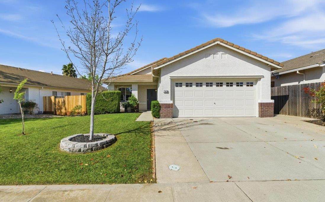 7920 Kelvedon Way - Photo 1