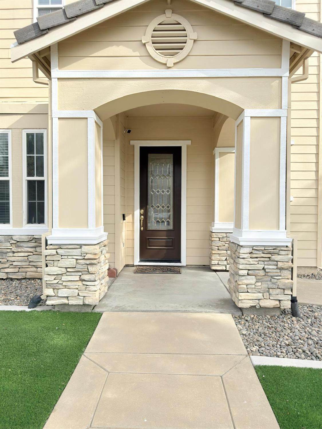 https://bt-photos.global.ssl.fastly.net/sacramento/1280_boomver_1_561061543-2.jpg