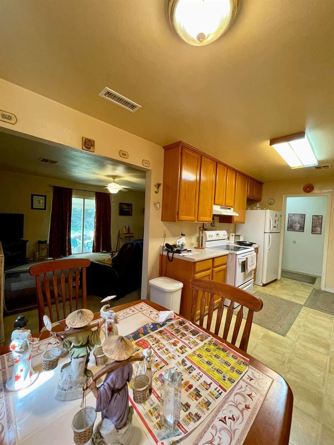 https://bt-photos.global.ssl.fastly.net/sacramento/orig_boomver_1_561062174-2.jpg
