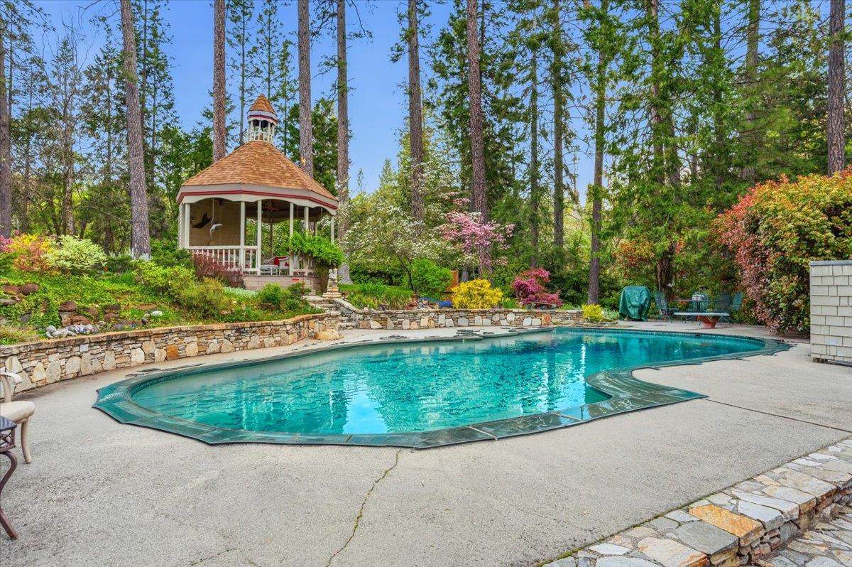https://bt-photos.global.ssl.fastly.net/sacramento/orig_boomver_1_561062468-2.jpg