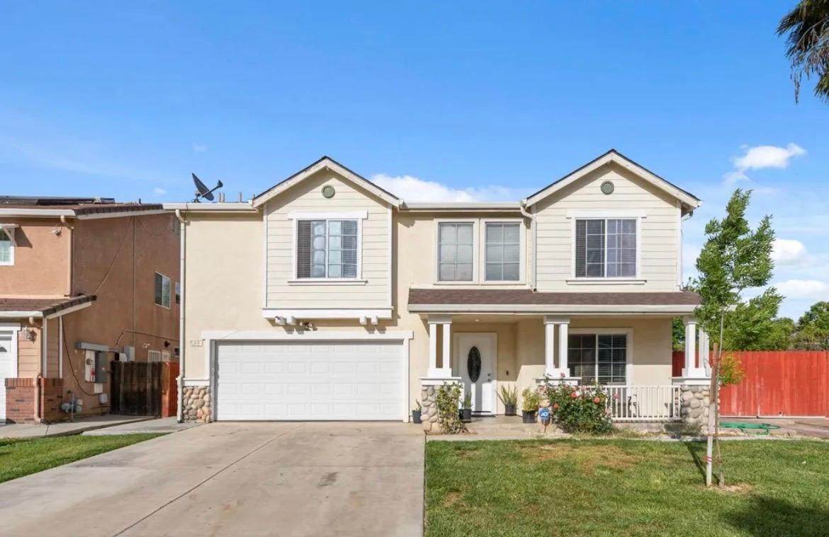 748 Heron Drive - Photo 1