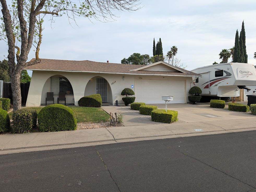 1517 Rosario Avenue - Photo 1