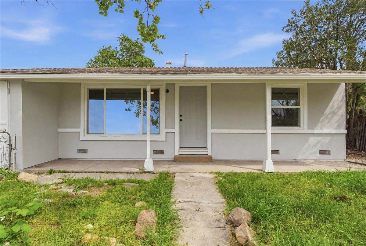 2436 Knoll Street - Photo 1