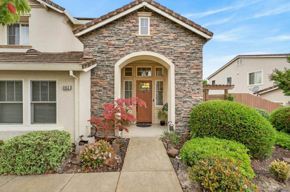 https://bt-photos.global.ssl.fastly.net/sacramento/orig_boomver_1_561063247-2.jpg