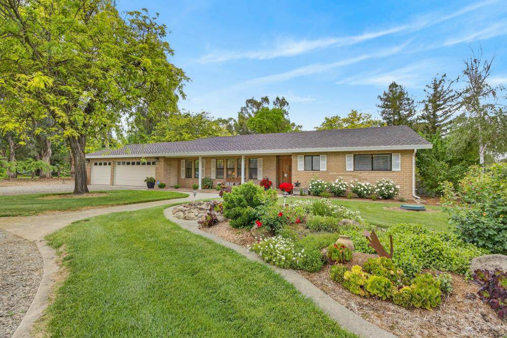 35670 Yellowstone Avenue - Photo 1