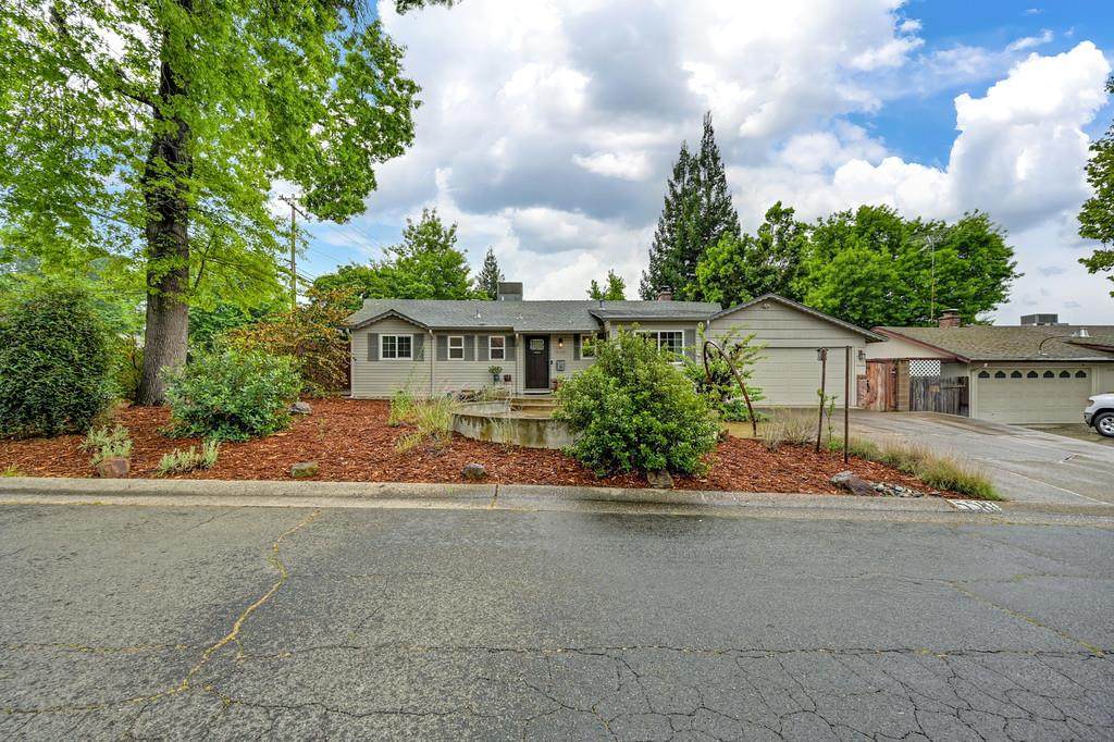 https://bt-photos.global.ssl.fastly.net/sacramento/orig_boomver_1_561064758-2.jpg