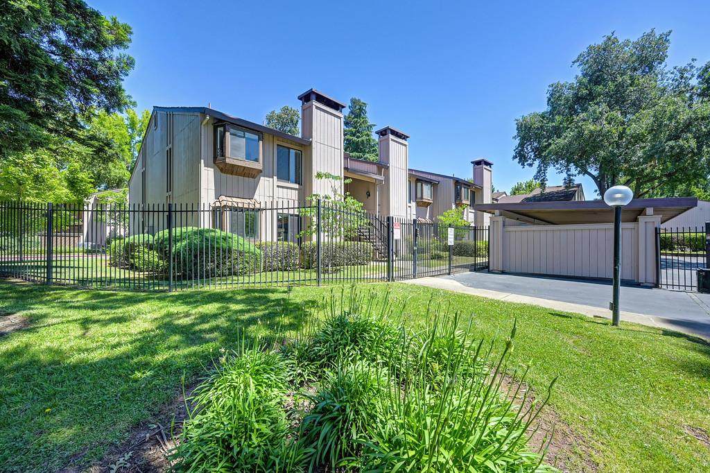 7711 Juan Way - Photo 1